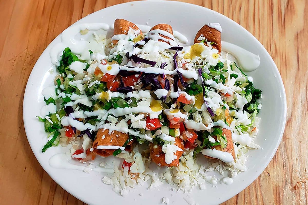 * Tacos Dorados / Flautas