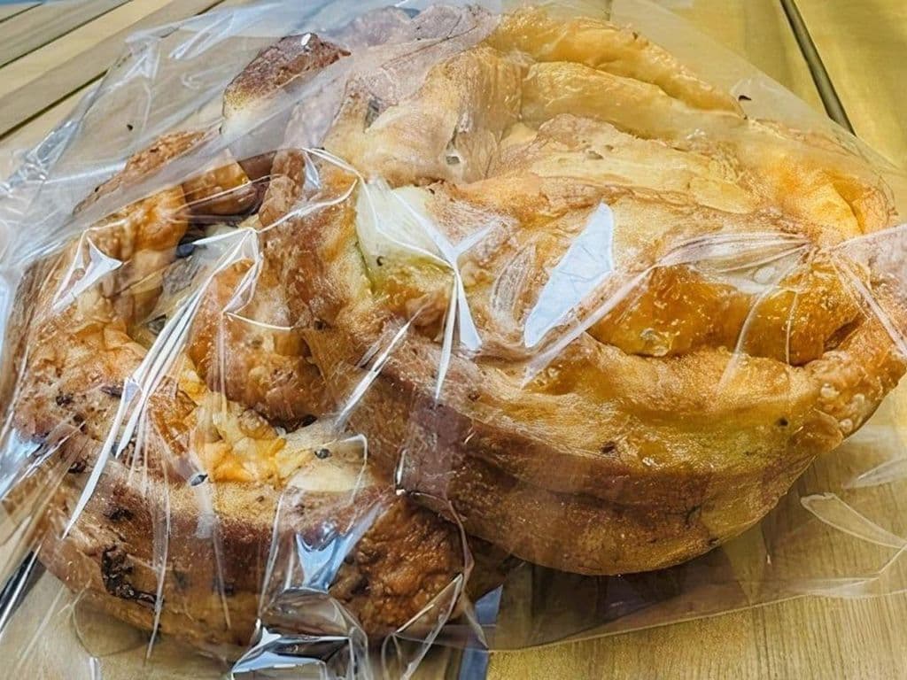Cheddar Cheese Buns | 2-Pack