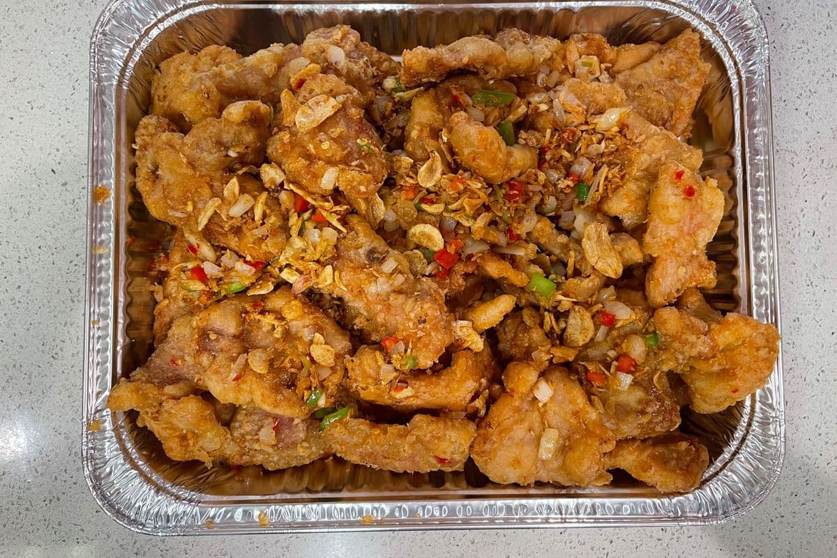 Deep Fried Boneless Pork Chop with Salt and Pepper 椒鹽肉排 Party Tray R