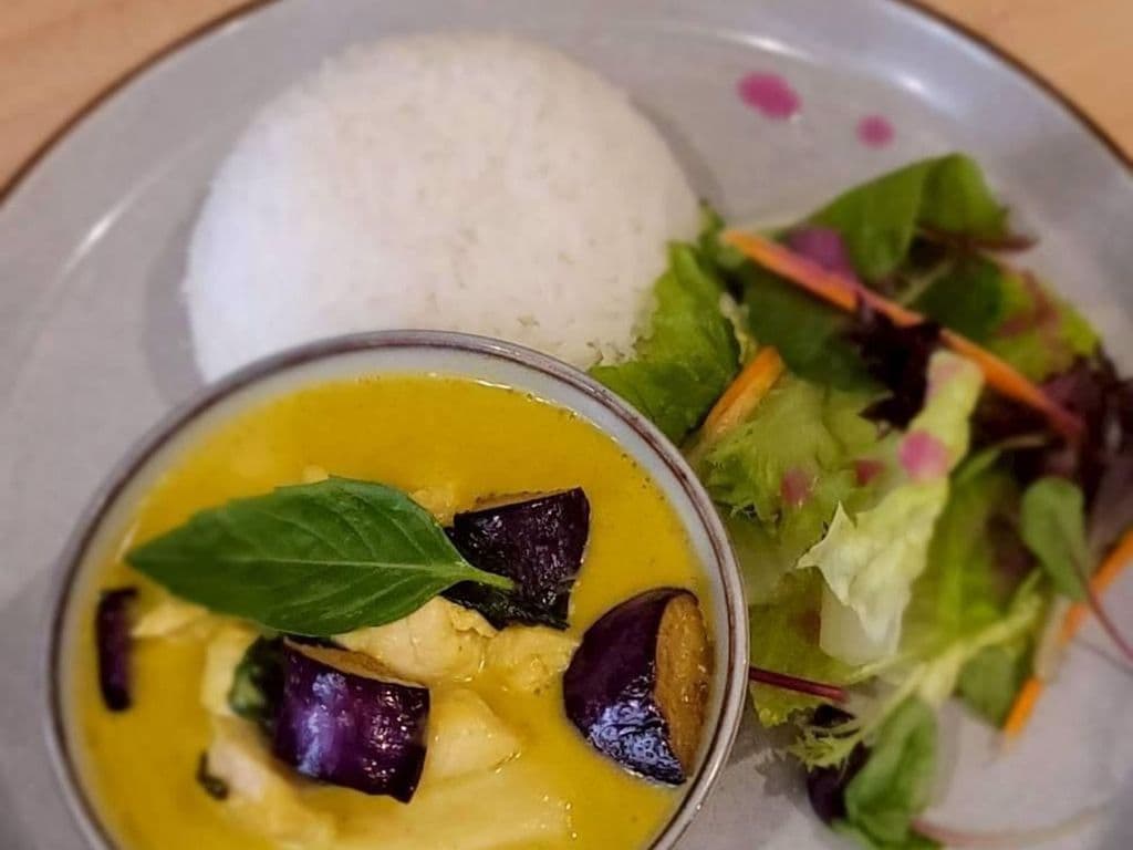 Curry w/Rice & Salad