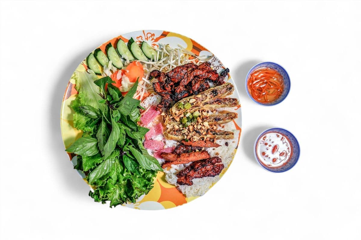 A16. Bánh Hỏi Thập Cẩm