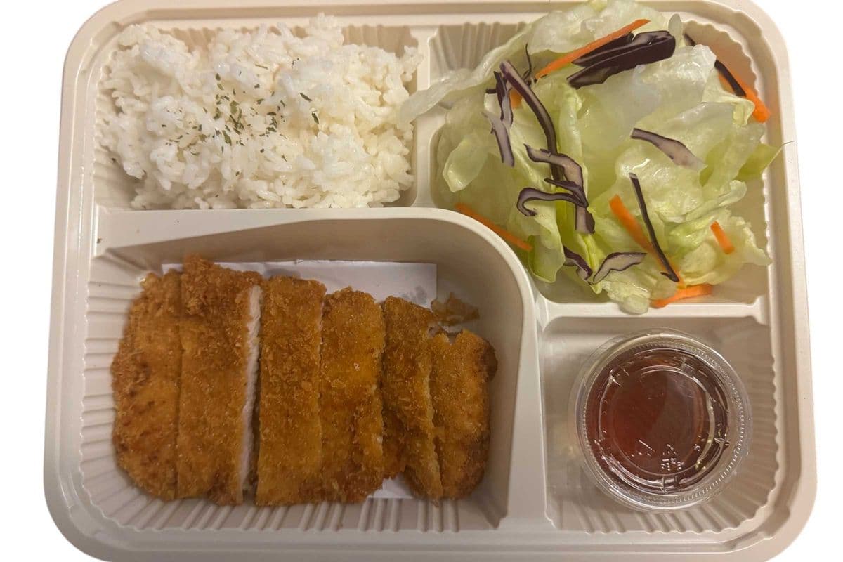 B6) Tonkatsu and Tempura Bento