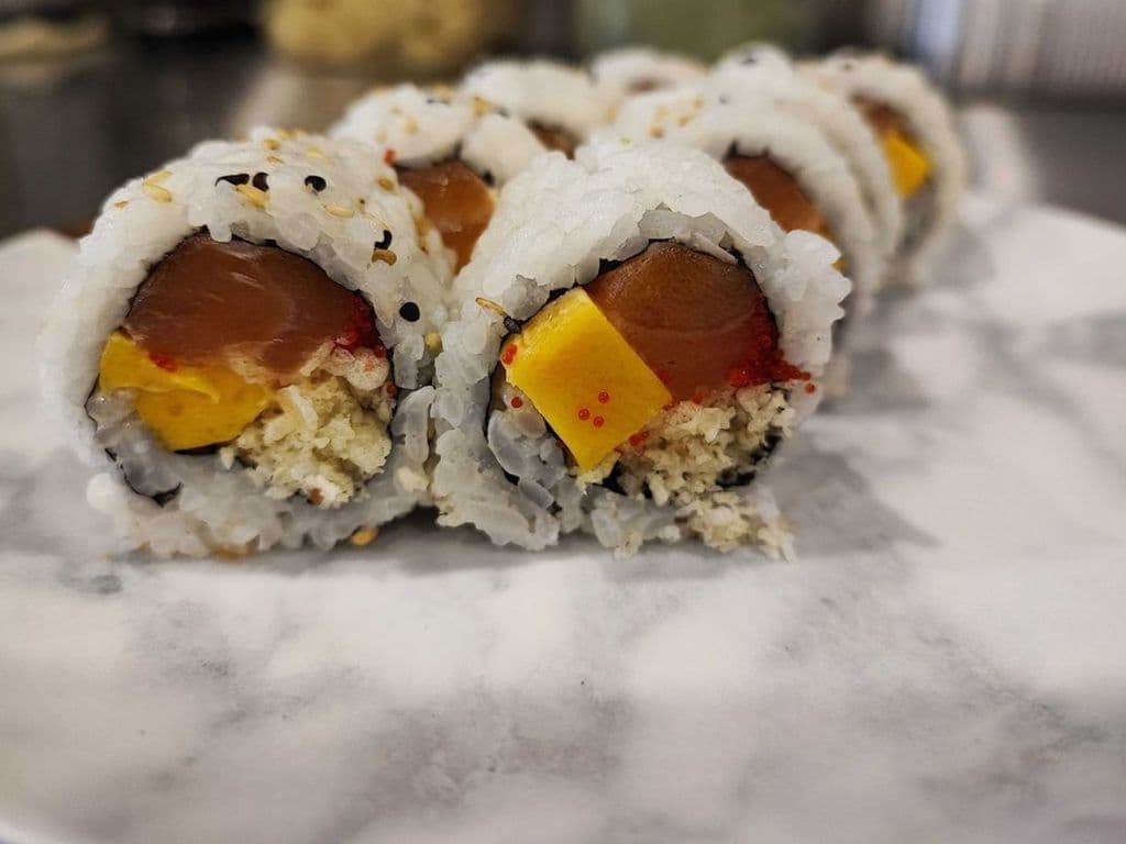 Maki Mangue Tango / Mango Tango Maki