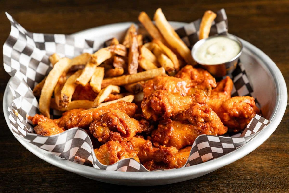 Ailes de poulet ( 1 Kg ) / Chicken Wings (1 Kg )