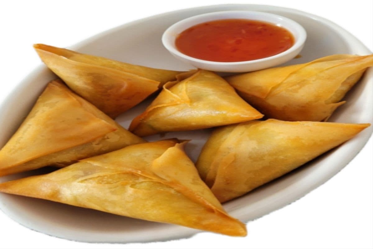 3. Samosas (6pcs)
