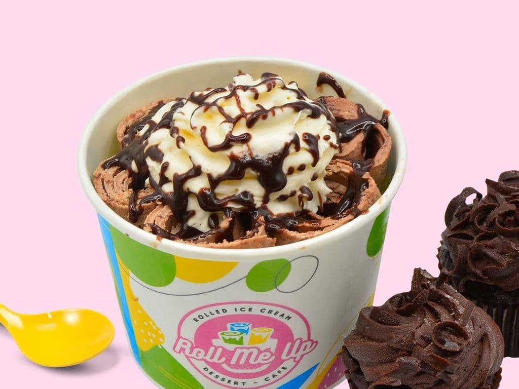 Blackout (Chocolate) Cupcake Rolled Icecream