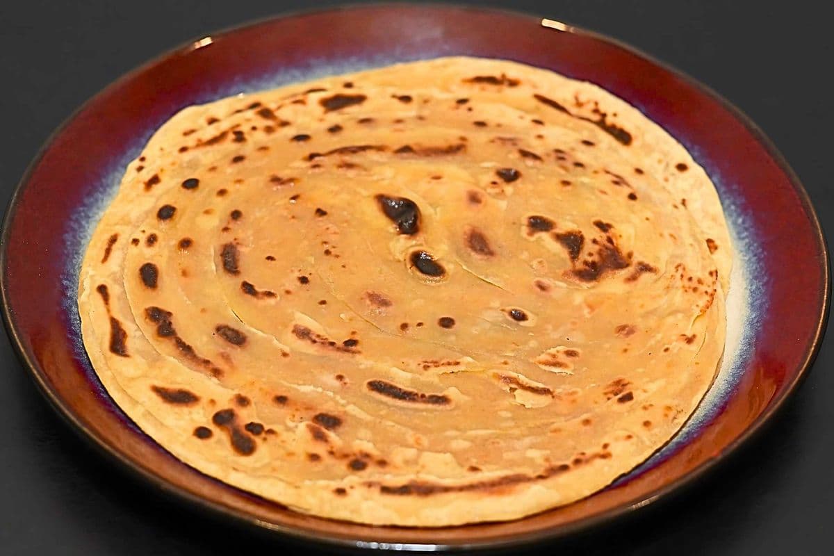 Lachaydar (Tawa) Paratha