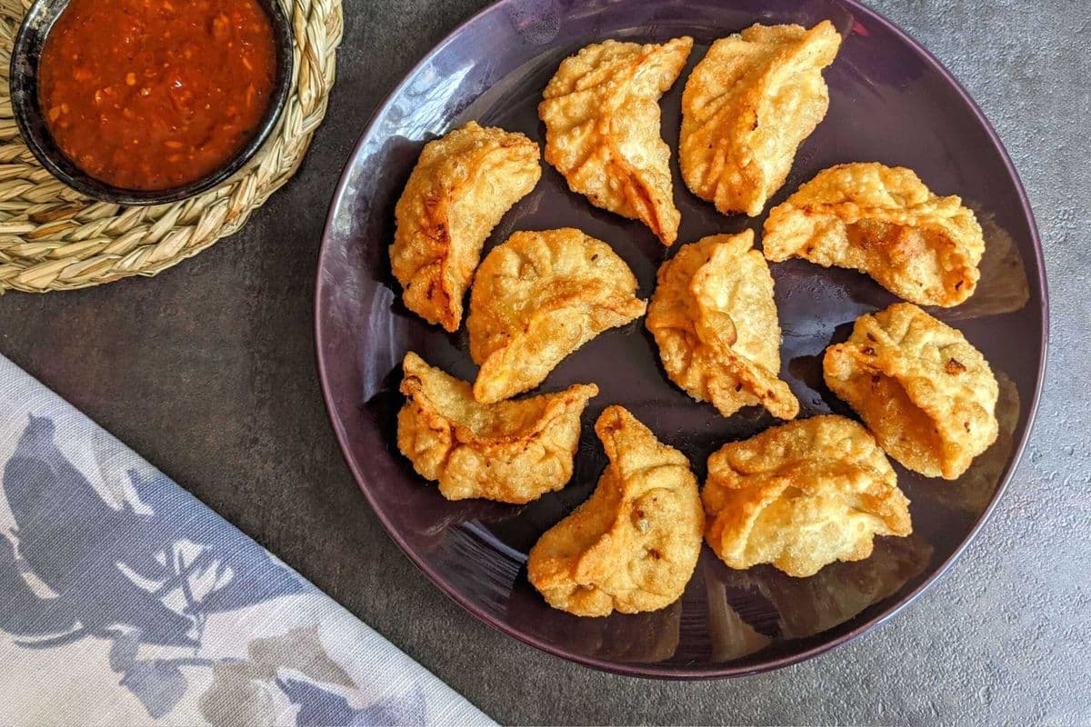 Classic Vegetable Momos (Fried)
