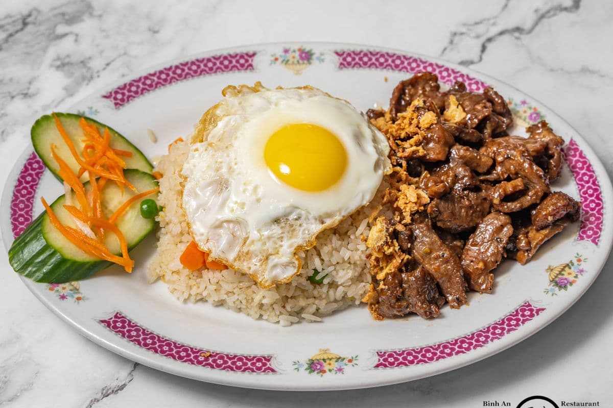 109. Vietnamese Style Beef w/ Fried Rice