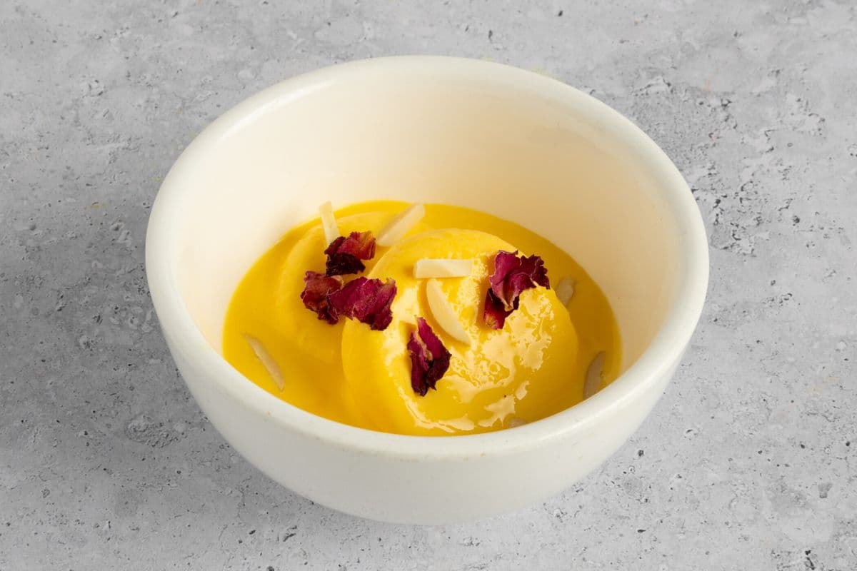 Mango Rasmalai
