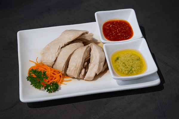 Hainanese Chicken / 馳名蔥油雞