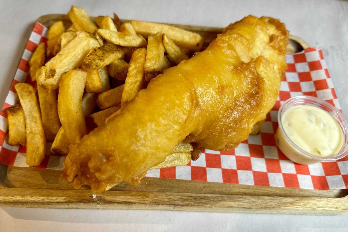 Haddock and Chips (8 Oz)