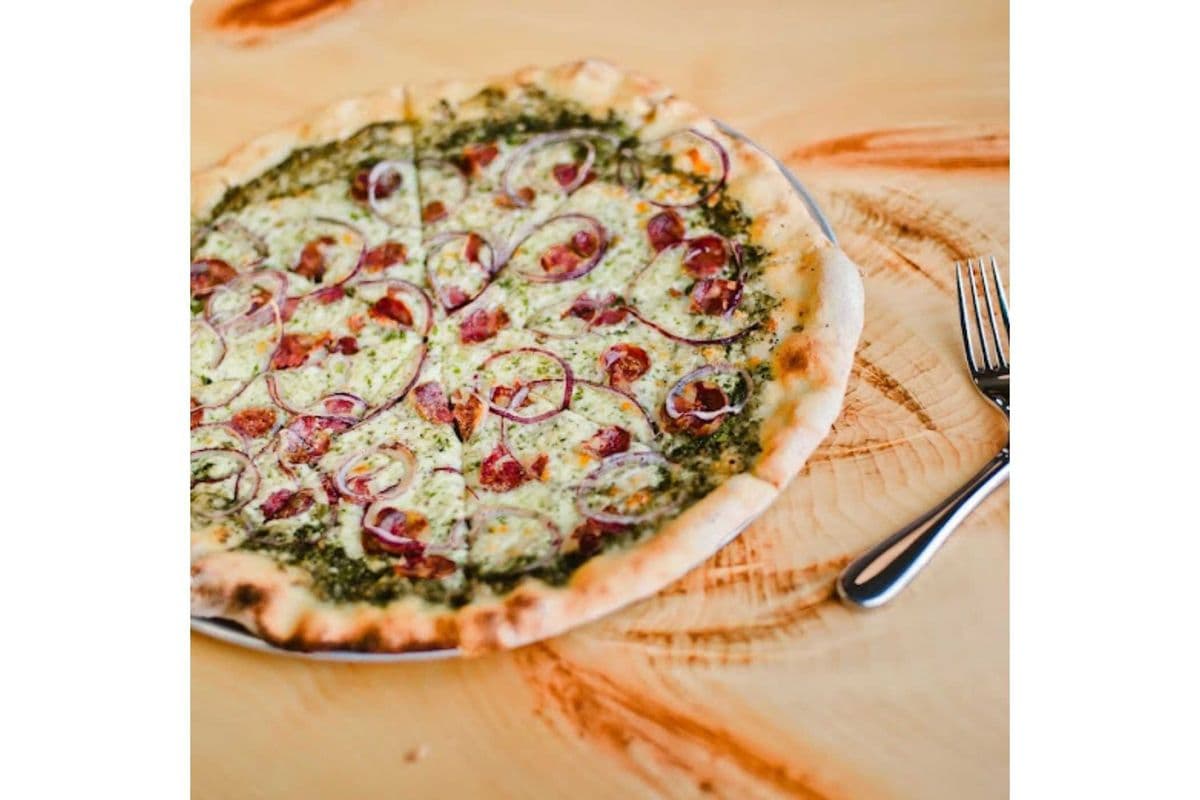 16" Tapenade Pizza
