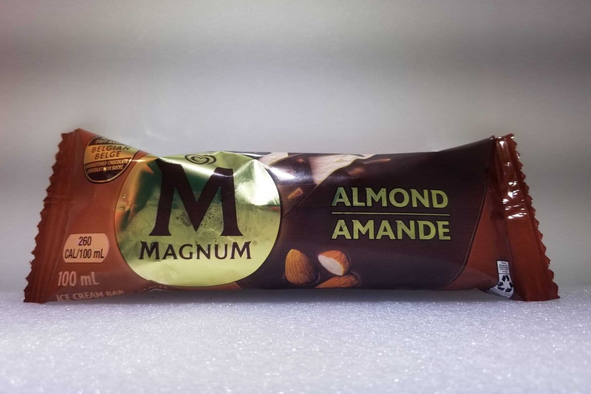 Magnum almond (230ml)