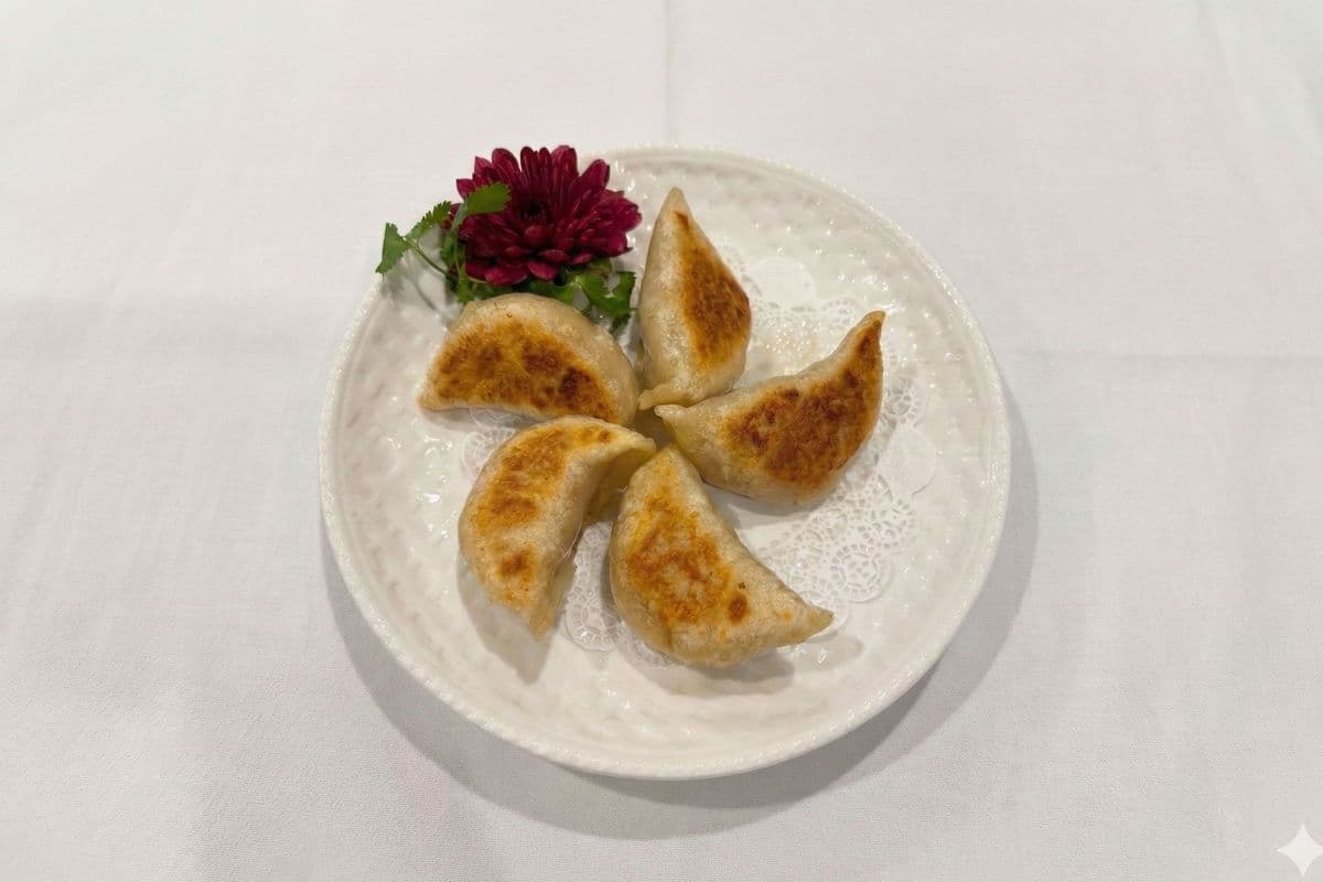 3. Grilled Pork Dumplings (10 pcs)