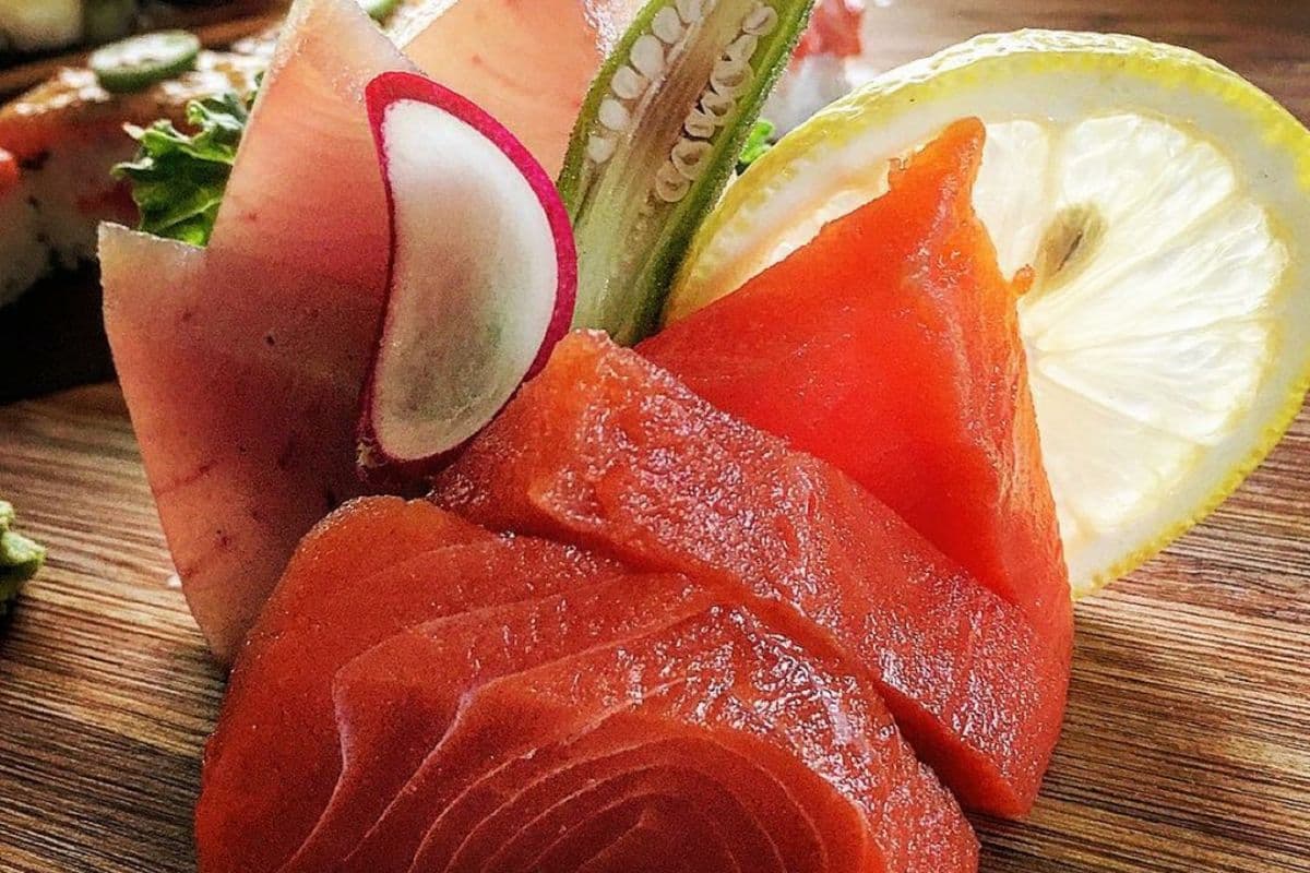 Tuna and Salmon - Five Pieces