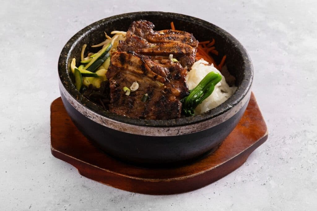 49. La Kalbi Dolsot Bibim Bap LA 갈비 비빔밥