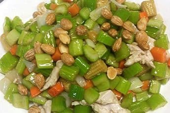 Diced Chicken Almond Chop Suey