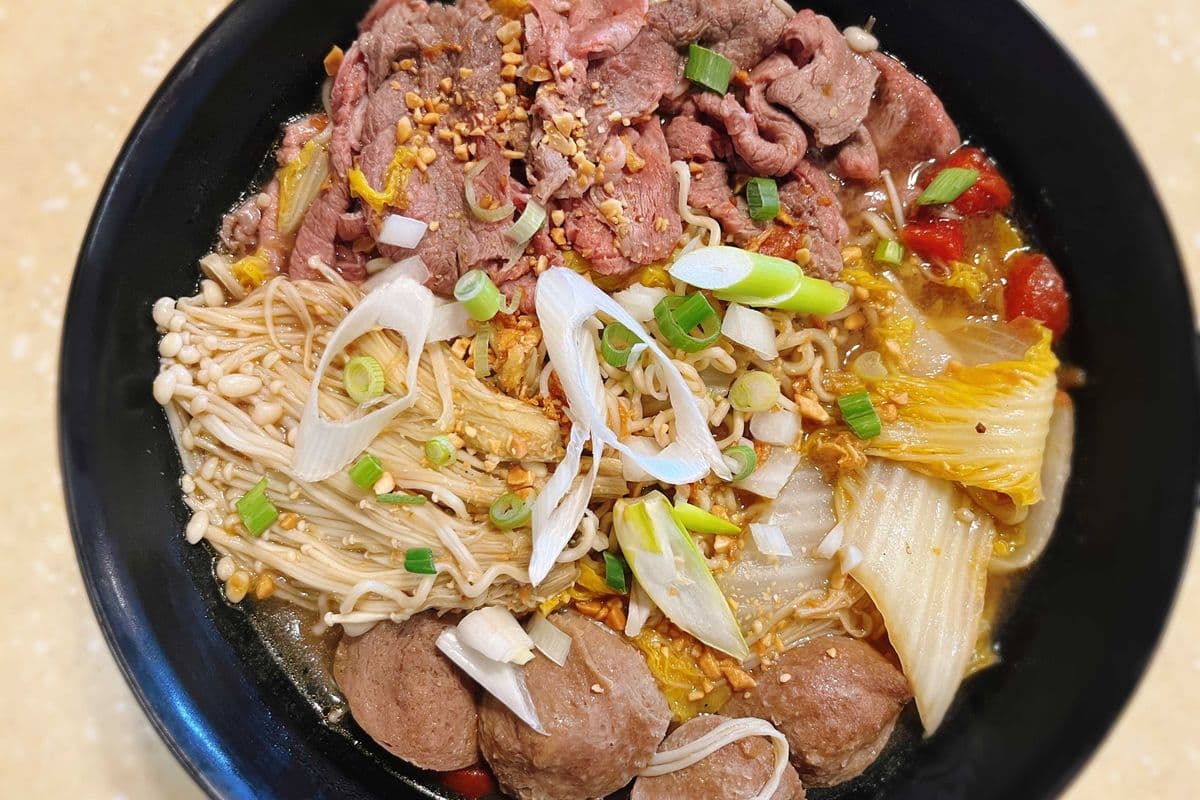 Butter & Satay Beef Noodle (mild spicy) 牛油沙爹