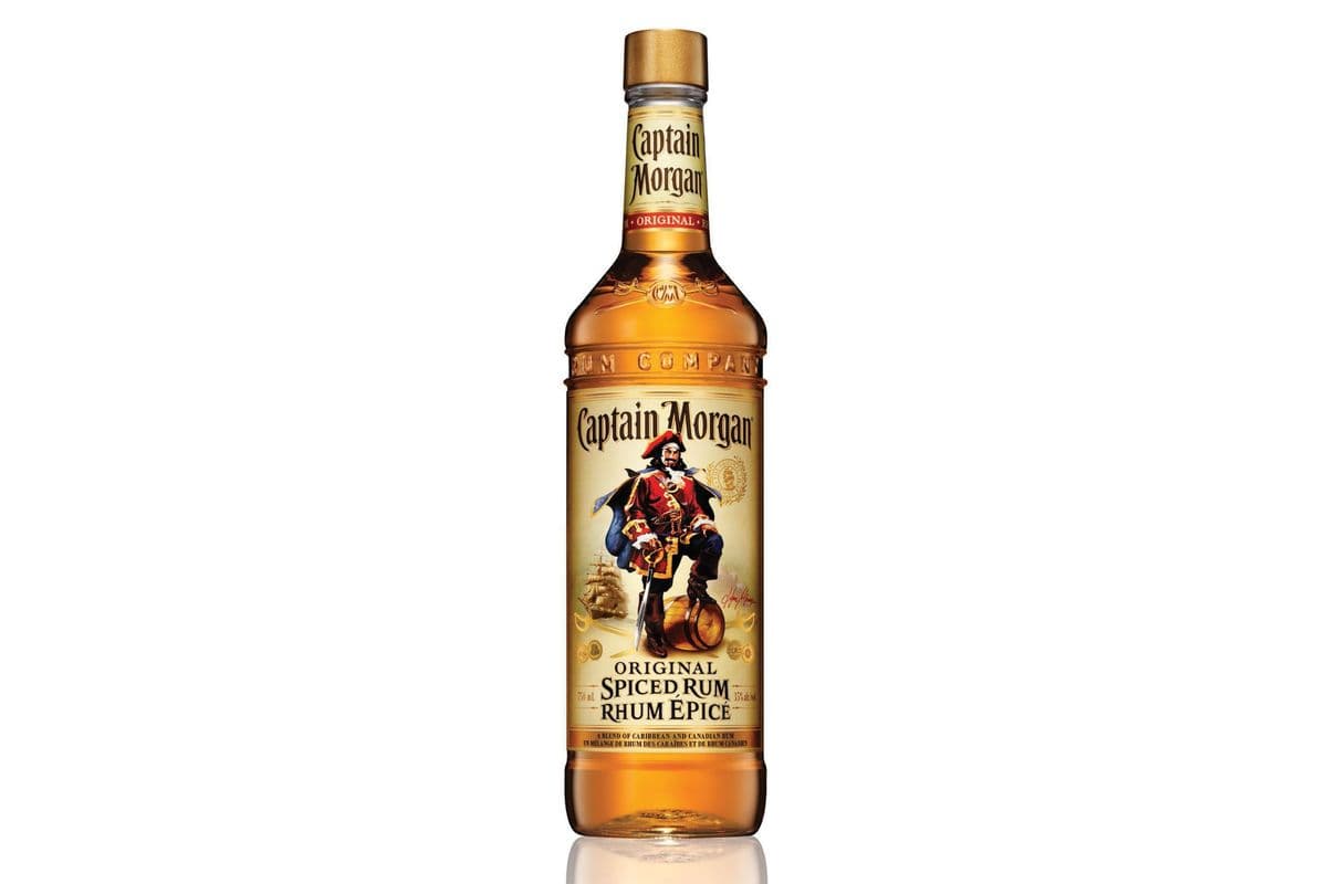 Captain Morgan Spiced Rum (750 ml)