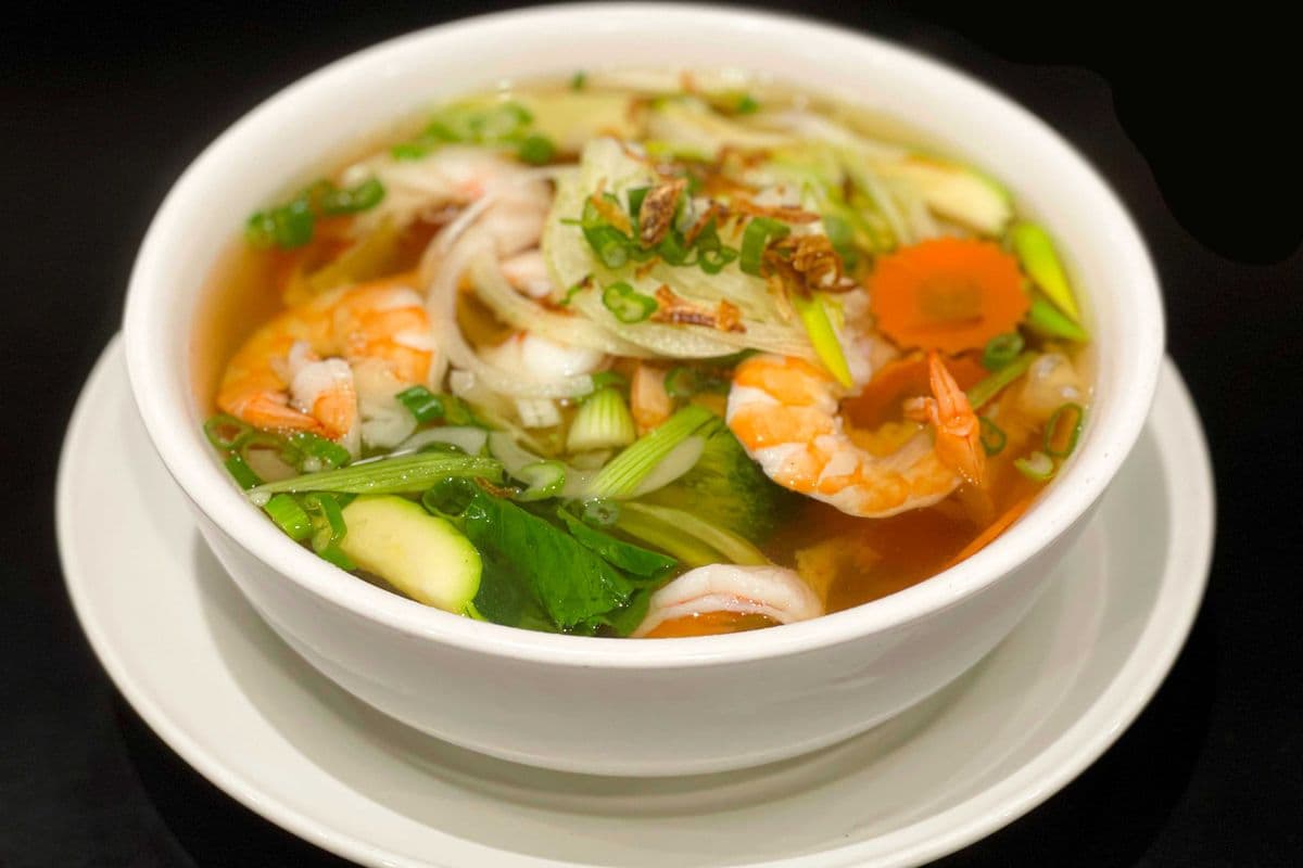 4L. Soupe Tonkinoise aux crevettes / Shrimps Tonkinese Soup