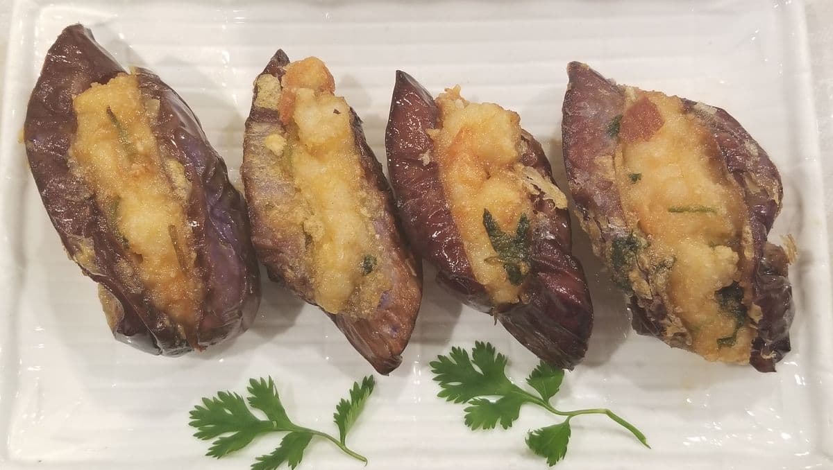 Eggplant Stuffed with Shrimp Paste (4 Pcs)