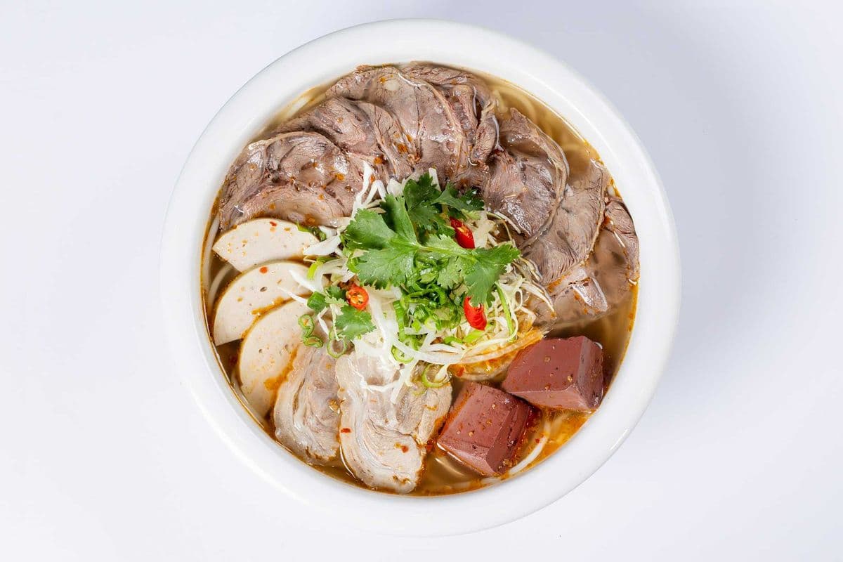 14. Hue Style Beef Noodle / (Bun Bo Hue)