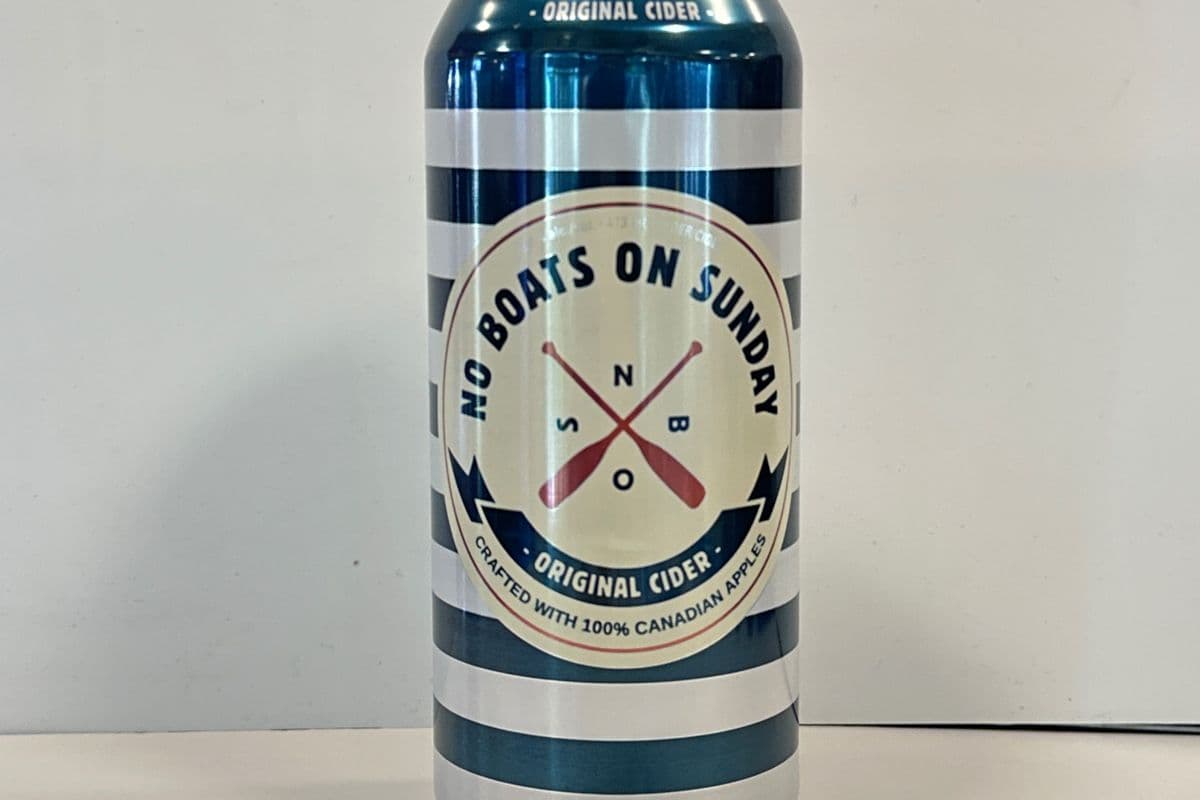 NO BOATS ON SUNDAY 100% BC CIDER (1 x 473 mL)