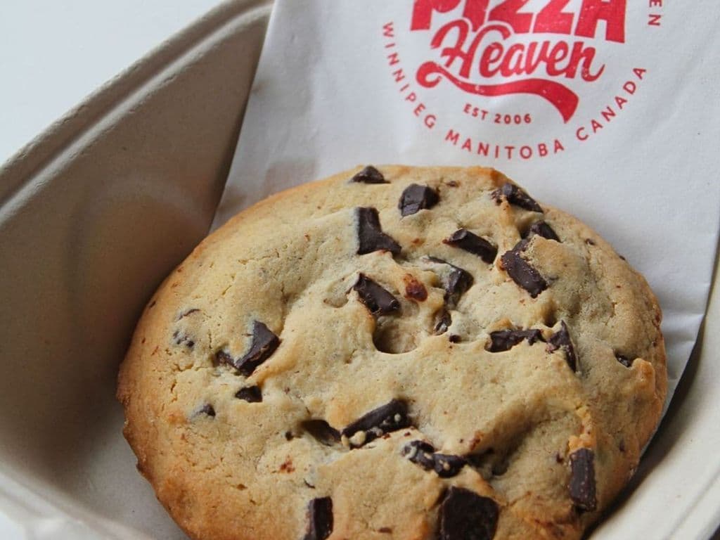 Giant Chocolate Chip Cookie