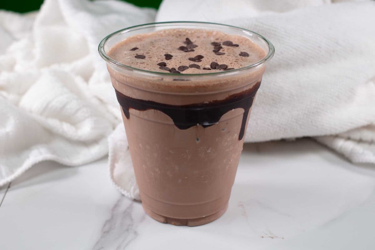 Chocolate Milkshake (12 OZ )