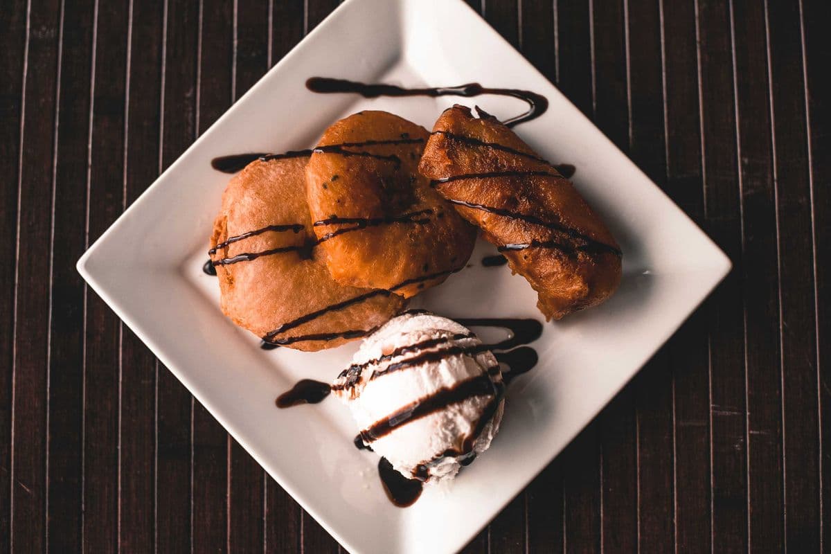 Beignets aux Bananes / Banana Donuts