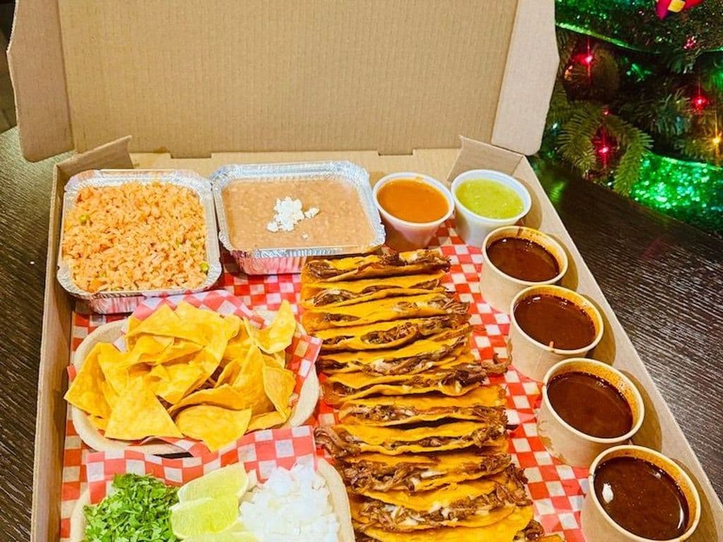 Quesabirria Box