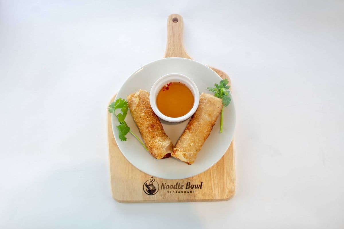 A2. Spring Rolls (2pcs)
