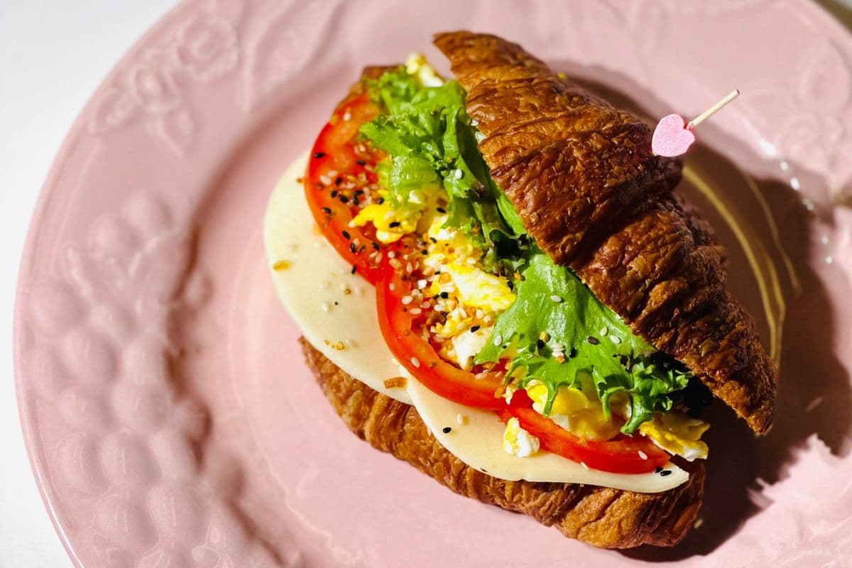 Scrambled Egg Croissant