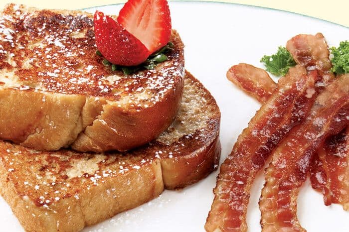 French toast with meat (600 - 740 Cals.)