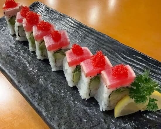Ahi Tuna Tataki Roll