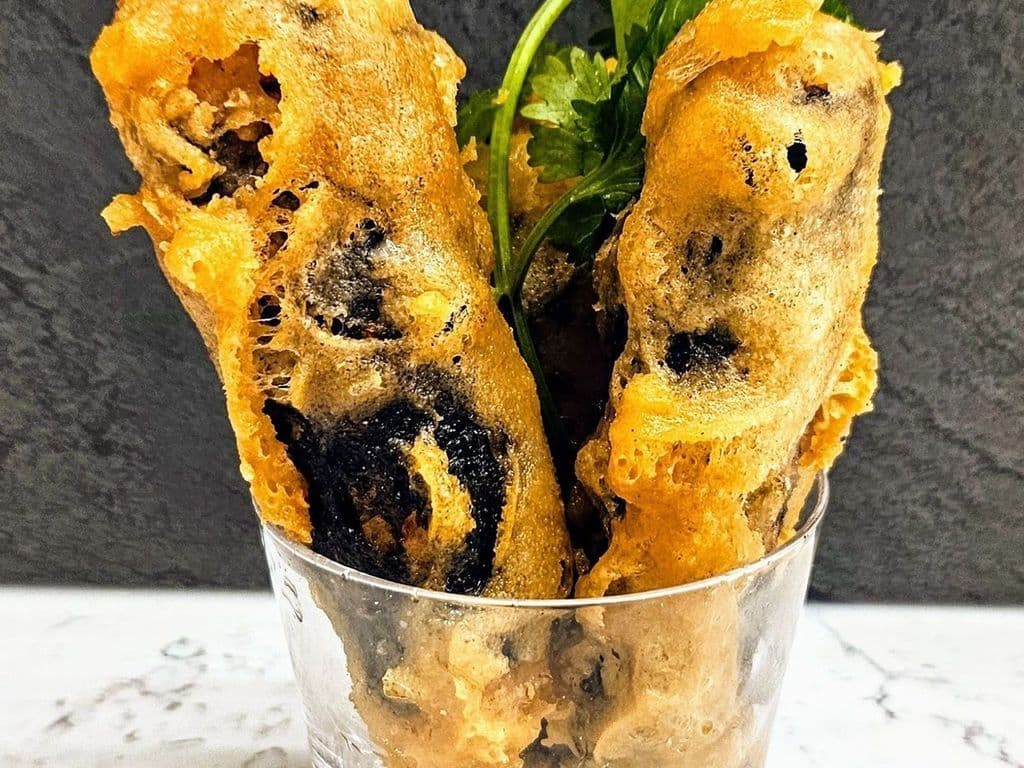 FR22 Crispy Seaweed Crab and Shrimp Roll 紫菜蟹柳蝦卷