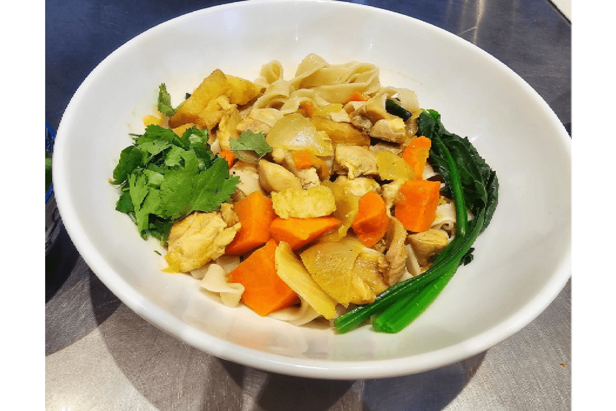 Cold Chicken Curry Noodles 冷咖喱鸡拌面