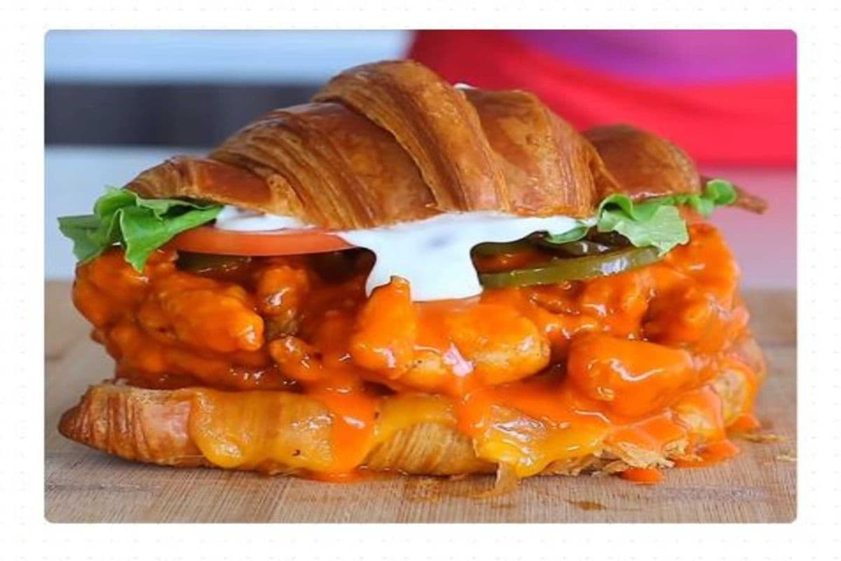 Buffalo Buttermilk Croissanwhich