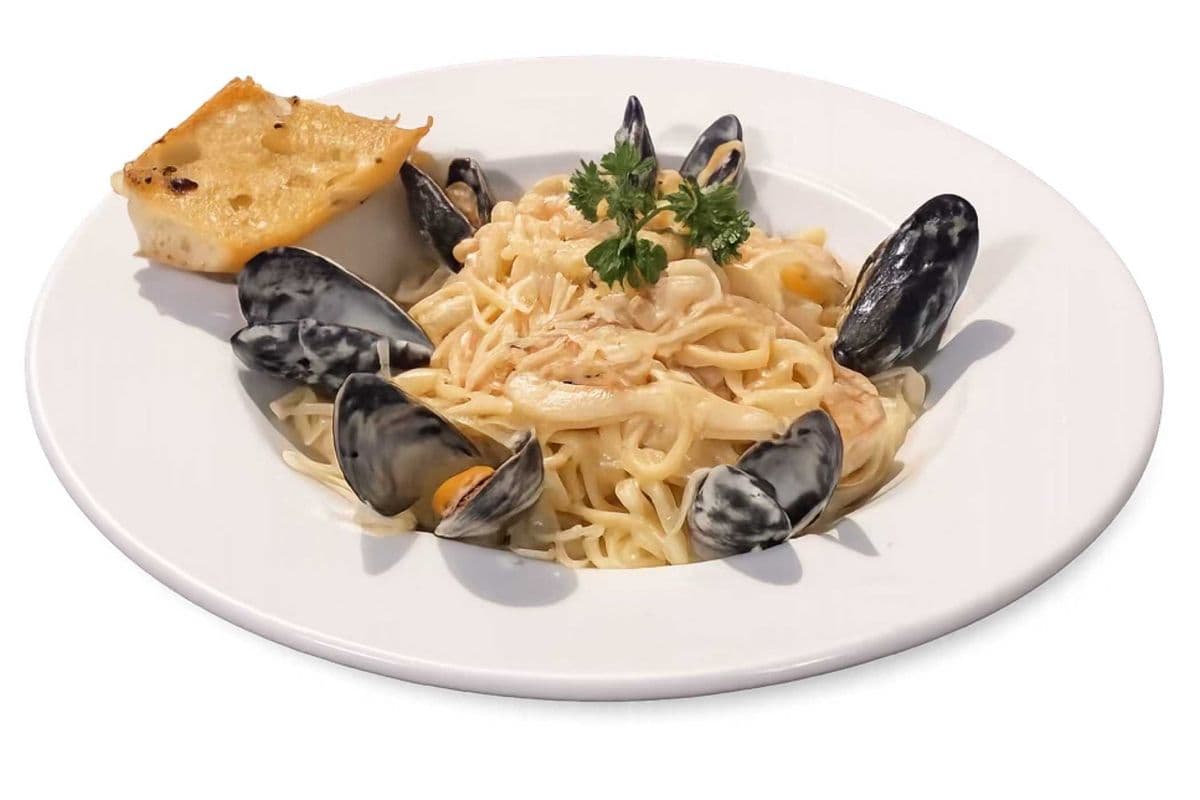 Sea food linguini pasta