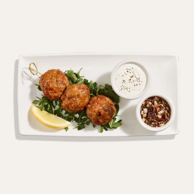 Brochette de boulettes / Meatball skewer