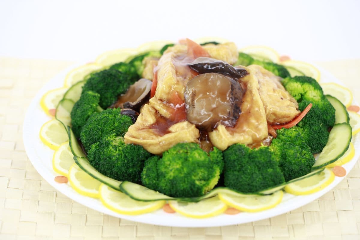 Q4. Fried Bean Curd with Vegetable