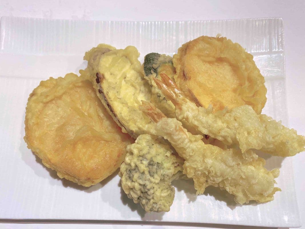 Tempura Appetizer (7Pcs) 12 Hors-D’Oeuvre Tempura (7Mcx)
