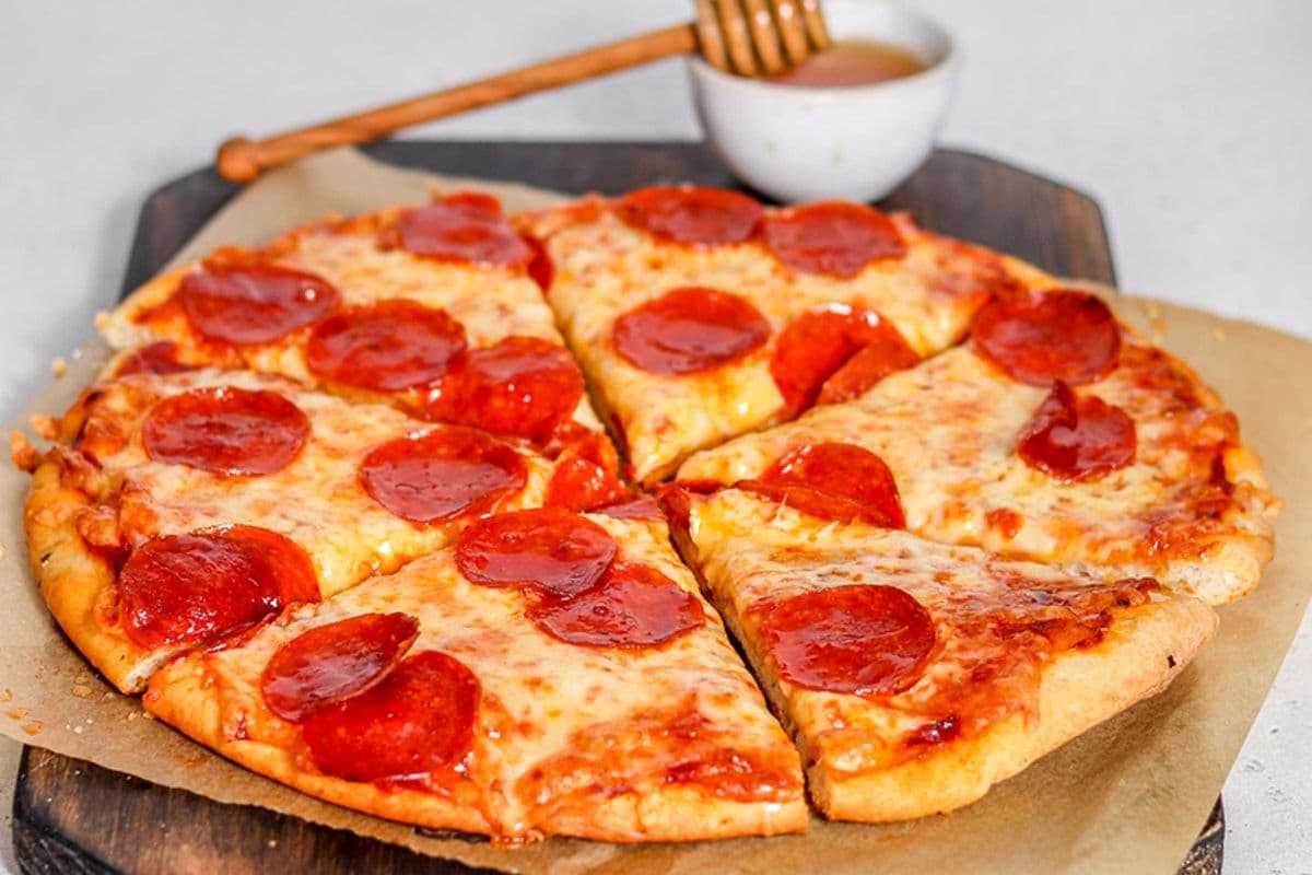 14" Large Pepperoni Pizza