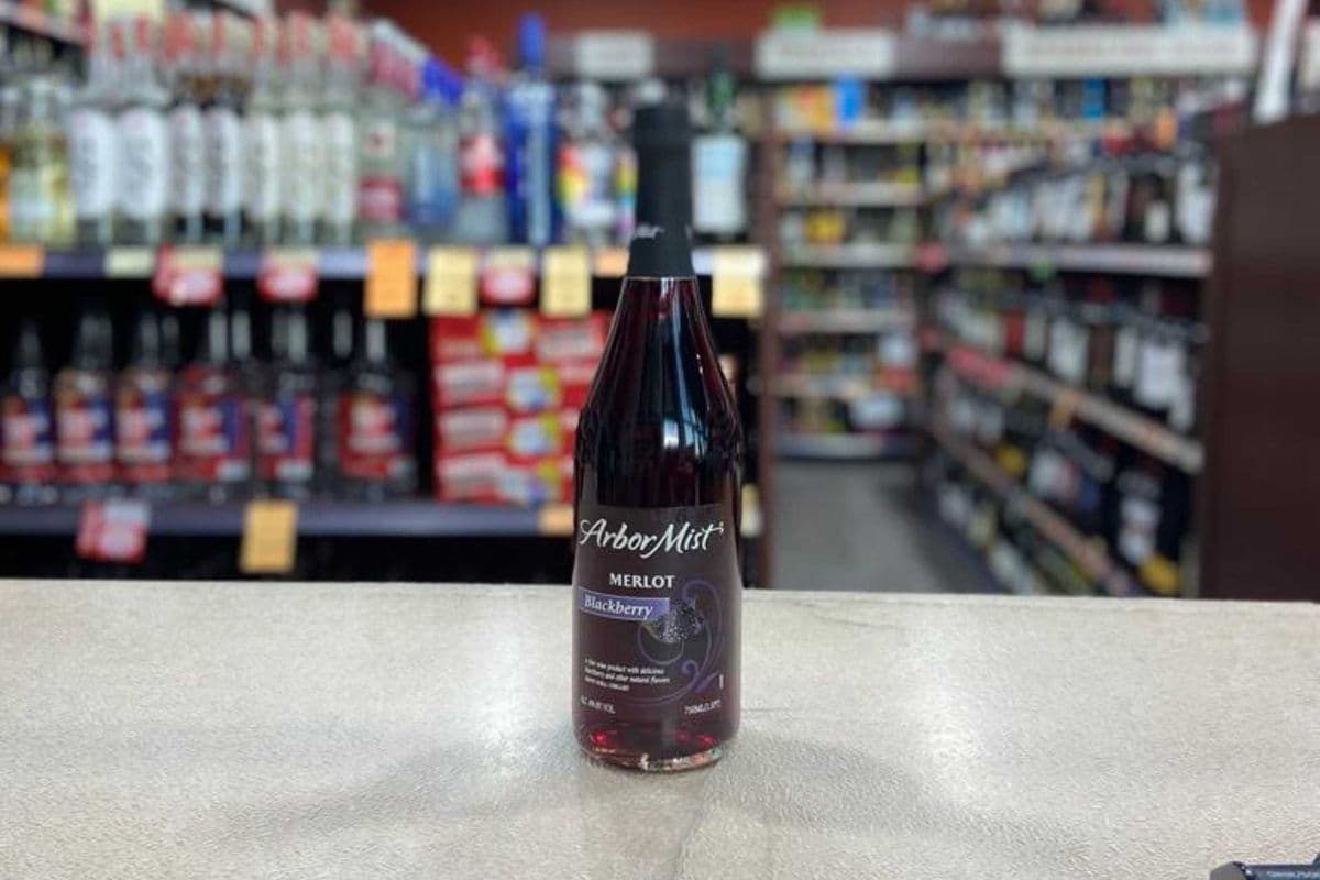 ARBOR MIST - BLACKBERRY MERLOT (1 x 750 ML)
