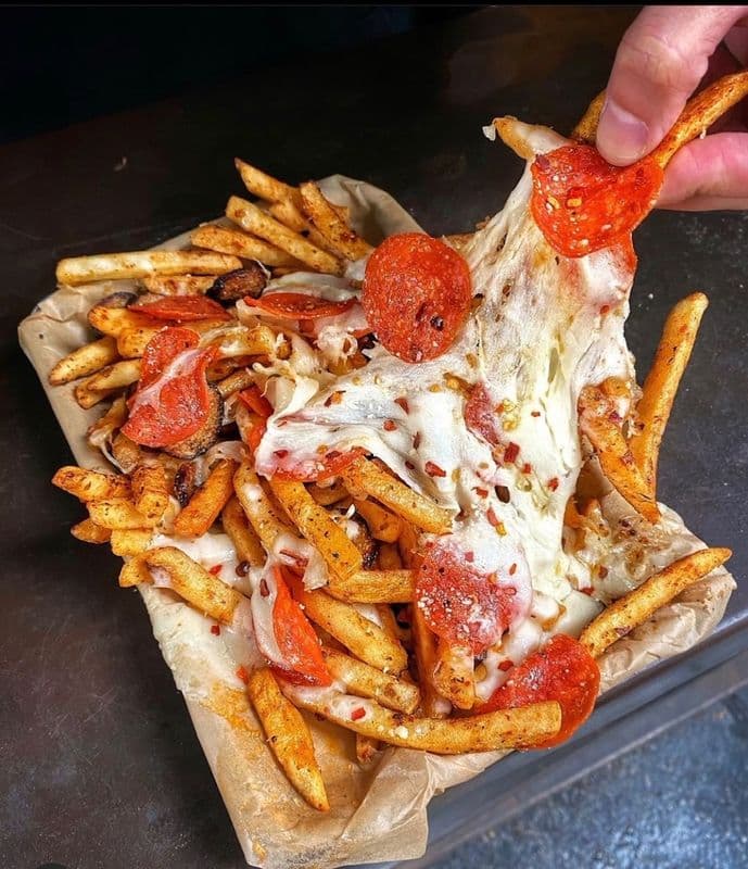 Large Pepperoni Fries