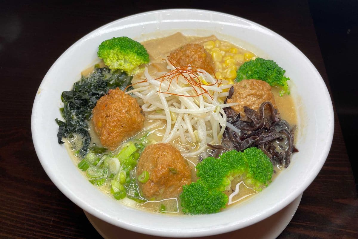 Vegan Meatballs Ramen 素丸子拉麵