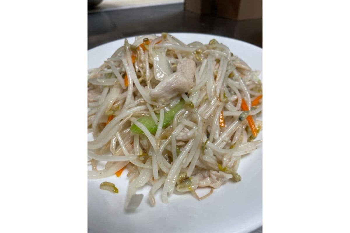 105. Chicken Bean Sprouts
