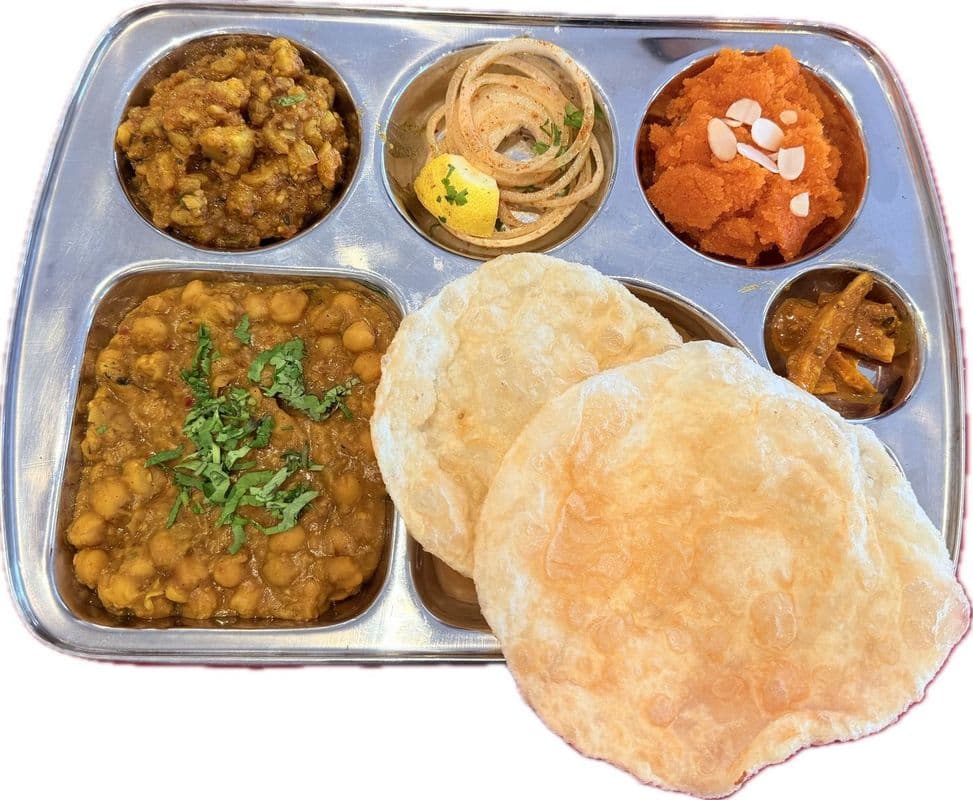 Halwa, Channa & Puri Platter