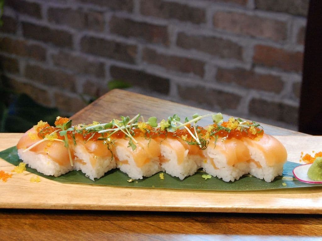 Salmon Ikura Pressed Sushi